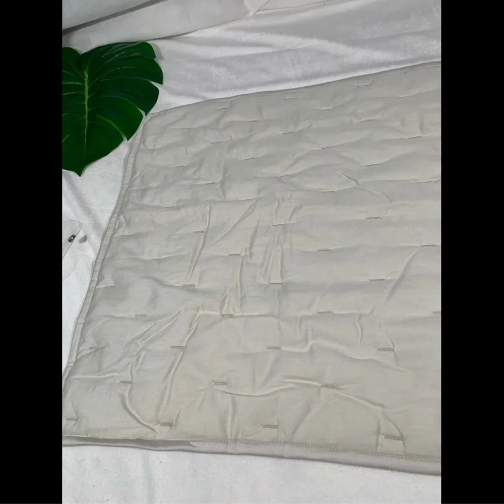 NIB $120 [ 1 Standard ] Quilted‎ Pillow Sham for Hotel Collection Opalescent